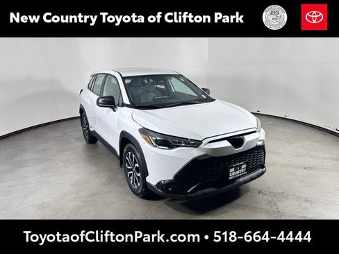 Used 2024 Toyota Corolla Cross S image 1