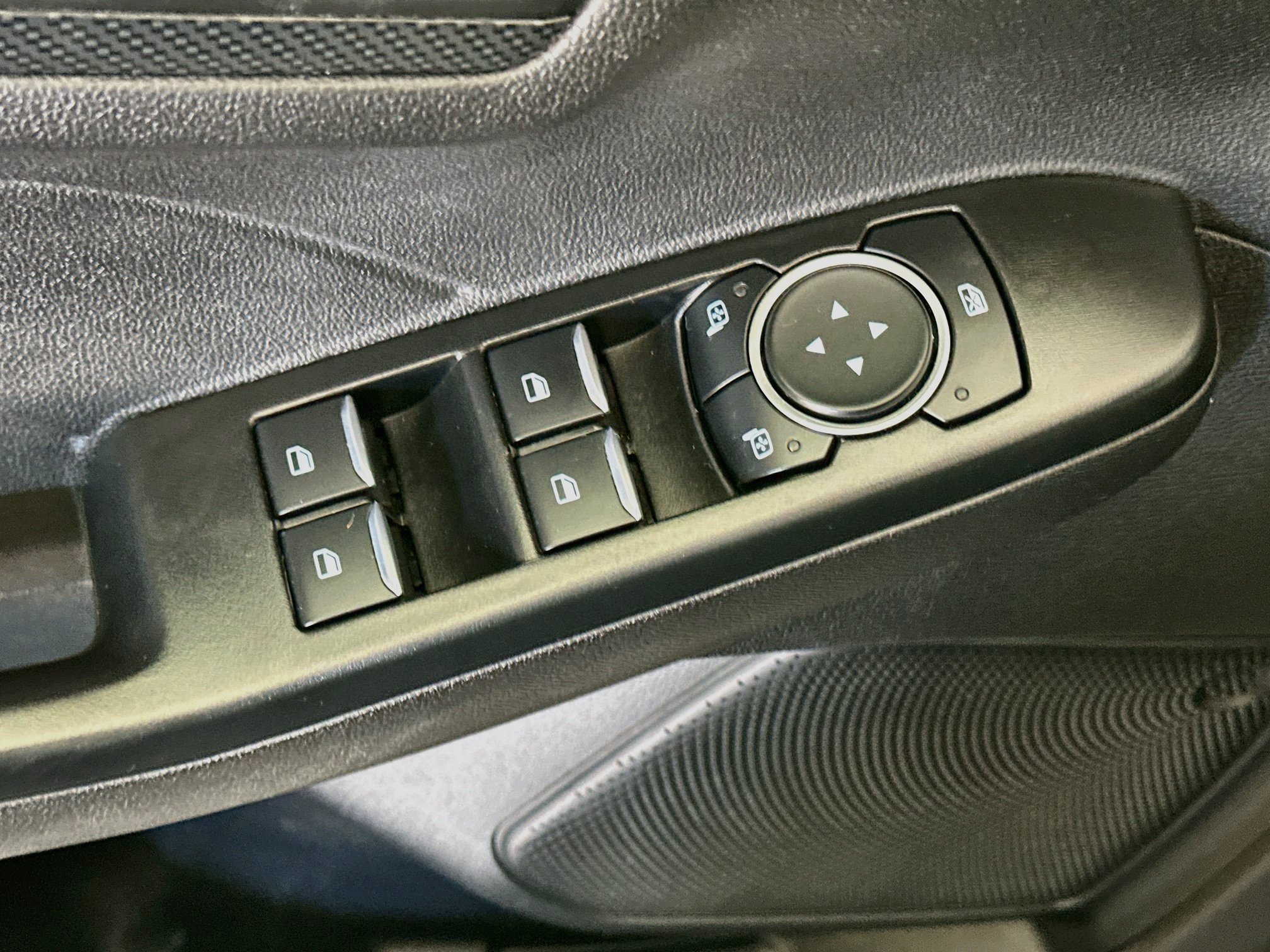 Used 2025 Ford Escape ST-Line Select AWD/4WD image 15