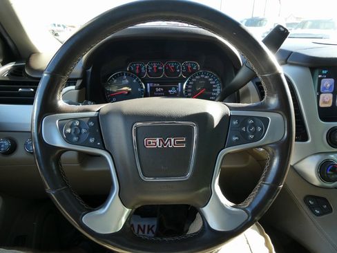 Used 2020 GMC Yukon XL SLT w/ Premium Edition image 39