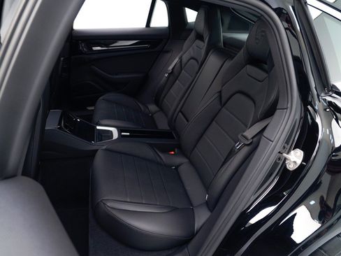 New 2026 Porsche Panamera image 29