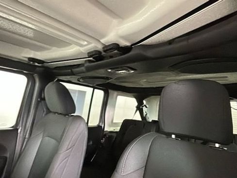 Used 2023 Jeep Wrangler Unlimited w/ Cold Weather Group AWD/4WD image 12