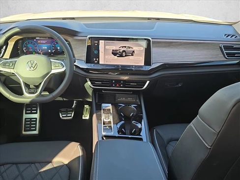 New 2026 Volkswagen Atlas SEL Premium R-Line image 15