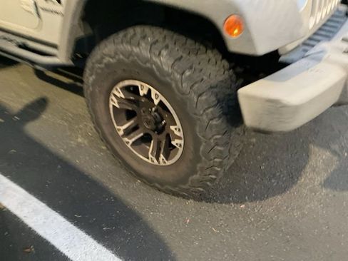 Used 2007 Jeep Wrangler X image 2