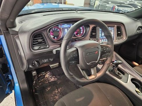 Used 2023 Dodge Challenger R/T w/ Performance Handling Group image 7