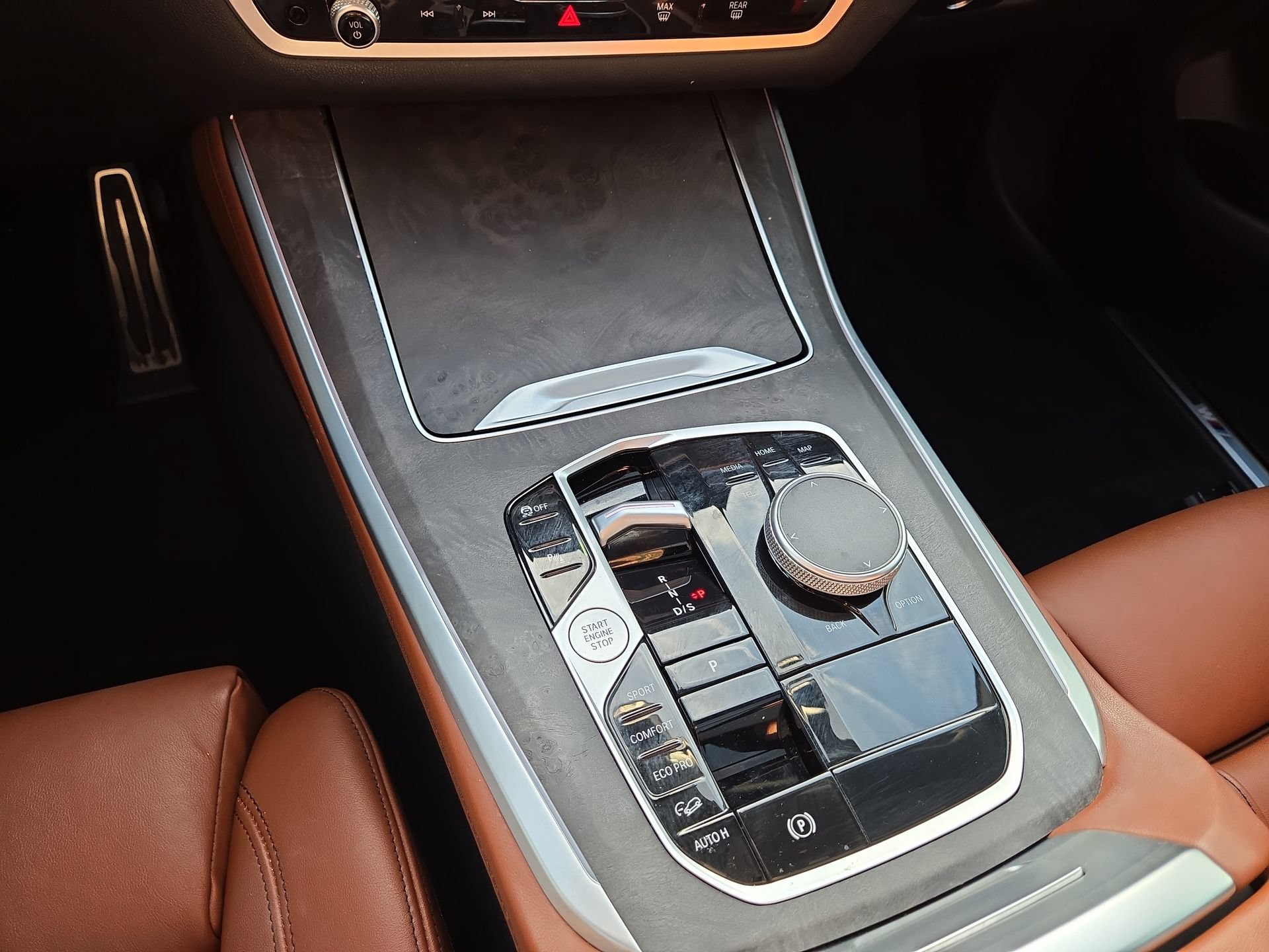 Used 2024 BMW X5 xDrive40i w/ M Sport Package AWD/4WD image 22