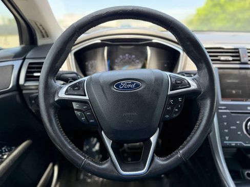 Used 2014 Ford Fusion Titanium AWD/4WD image 25