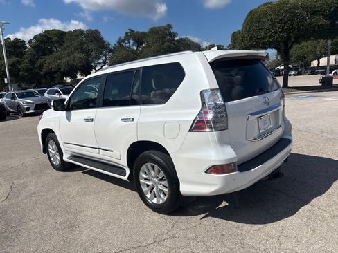 Used 2017 Lexus GX 460 Premium AWD/4WD image 3