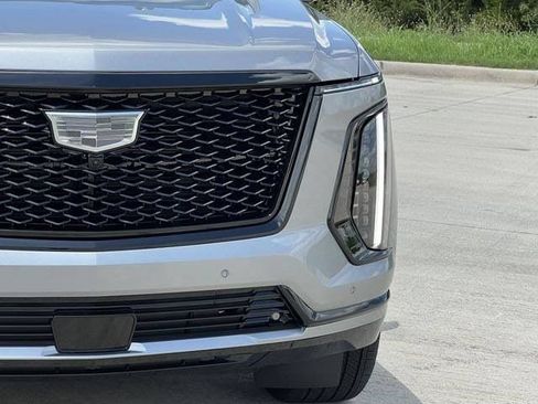 New 2026 Cadillac Escalade Platinum Sport w/ LPO, ONYX Package AWD/4WD image 8