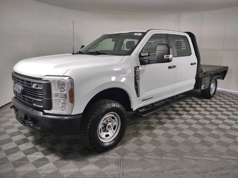 Used 2024 Ford F250 XL AWD/4WD image 5