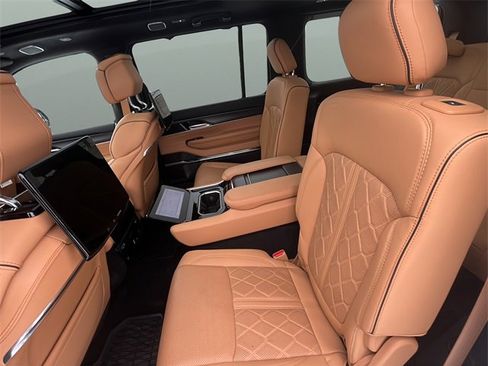 Used 2025 Jeep Grand Wagoneer Series III w/ Rear Seat Video Group 1 image 34