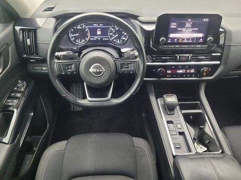 Used 2022 Nissan Pathfinder SV FWD image 22
