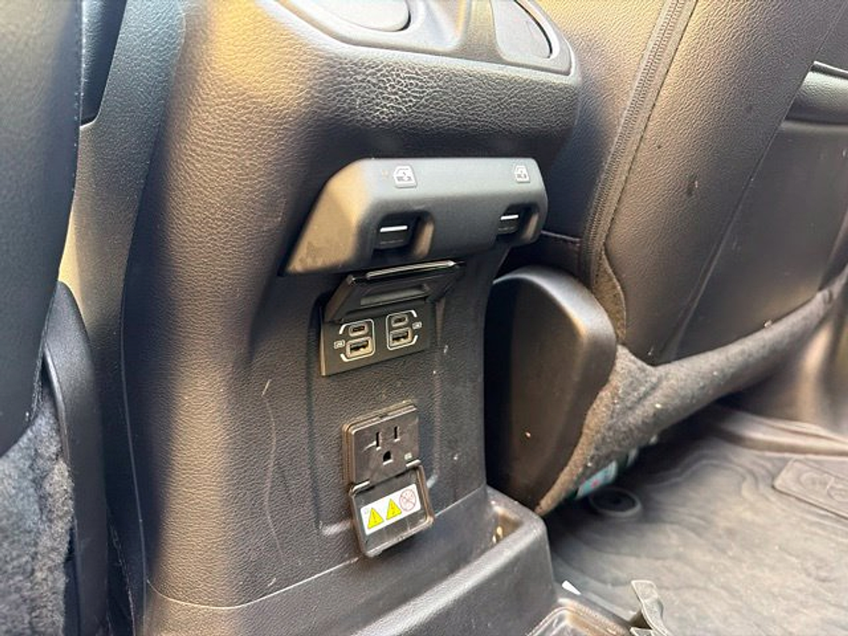 Used 2021 Jeep Wrangler Unlimited Sahara AWD/4WD image 19