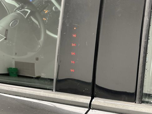 Used 2013 Ford Fusion SE image 6