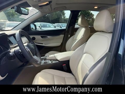 Used 2022 INFINITI QX50 Luxe AWD/4WD image 12