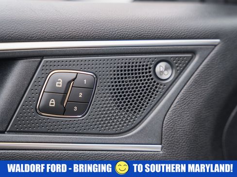 Used 2020 Ford Edge Titanium w/ Equipment Group 301A image 40