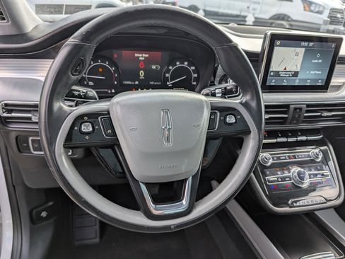 Used 2020 Lincoln Corsair Standard AWD w/ Premium Package image 15