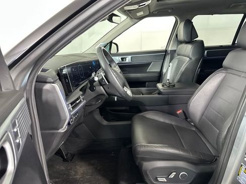 Used 2024 Hyundai Santa Fe Limited image 11