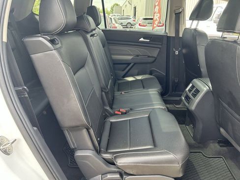 Used 2023 Volkswagen Atlas SE w/ Panoramic Sunroof Package FWD image 26