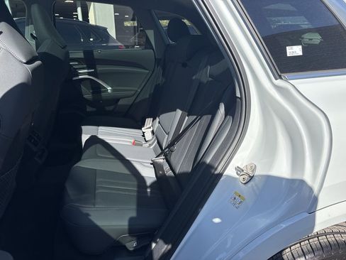 New 2025 Audi Q5 Premium Plus image 14