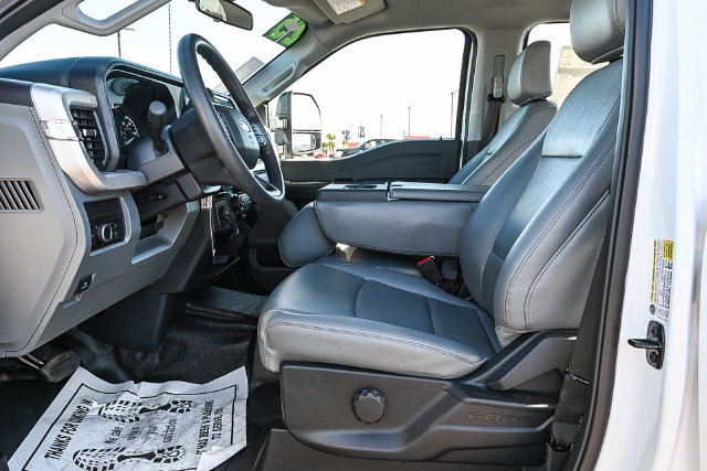 New 2025 Ford F250 XL w/ XL Driver Assist Package RWD image 19