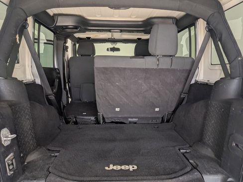 Used 2012 Jeep Wrangler Unlimited Sport AWD/4WD image 26