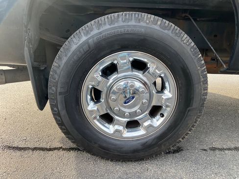 Used 2012 Ford F250 Lariat w/ Chrome Pkg image 39