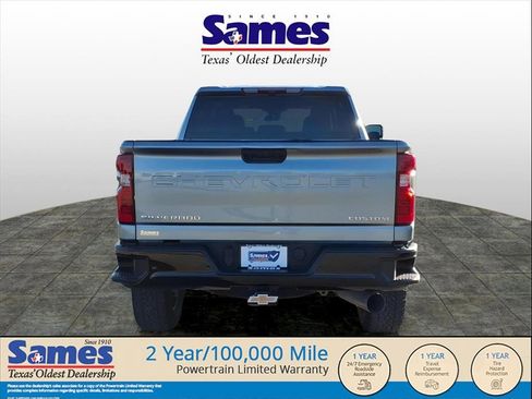 Used 2024 Chevrolet Silverado 2500 Custom w/ Custom Value Package image 8