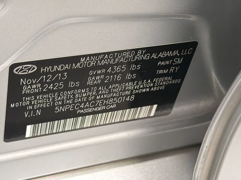Used 2014 Hyundai Sonata Limited w/ Technology Package 05 FWD image 11