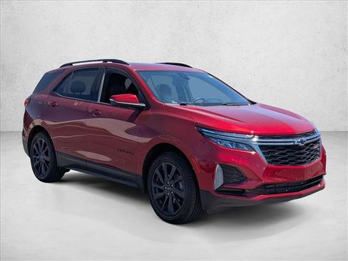 Used 2023 Chevrolet Equinox RS FWD image 3