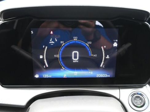 Used 2024 Chevrolet Trax LT w/ Driver Confidence Package FWD image 40
