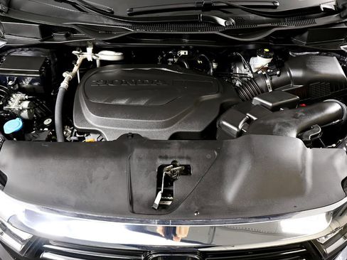 Used 2024 Honda Odyssey Touring image 46