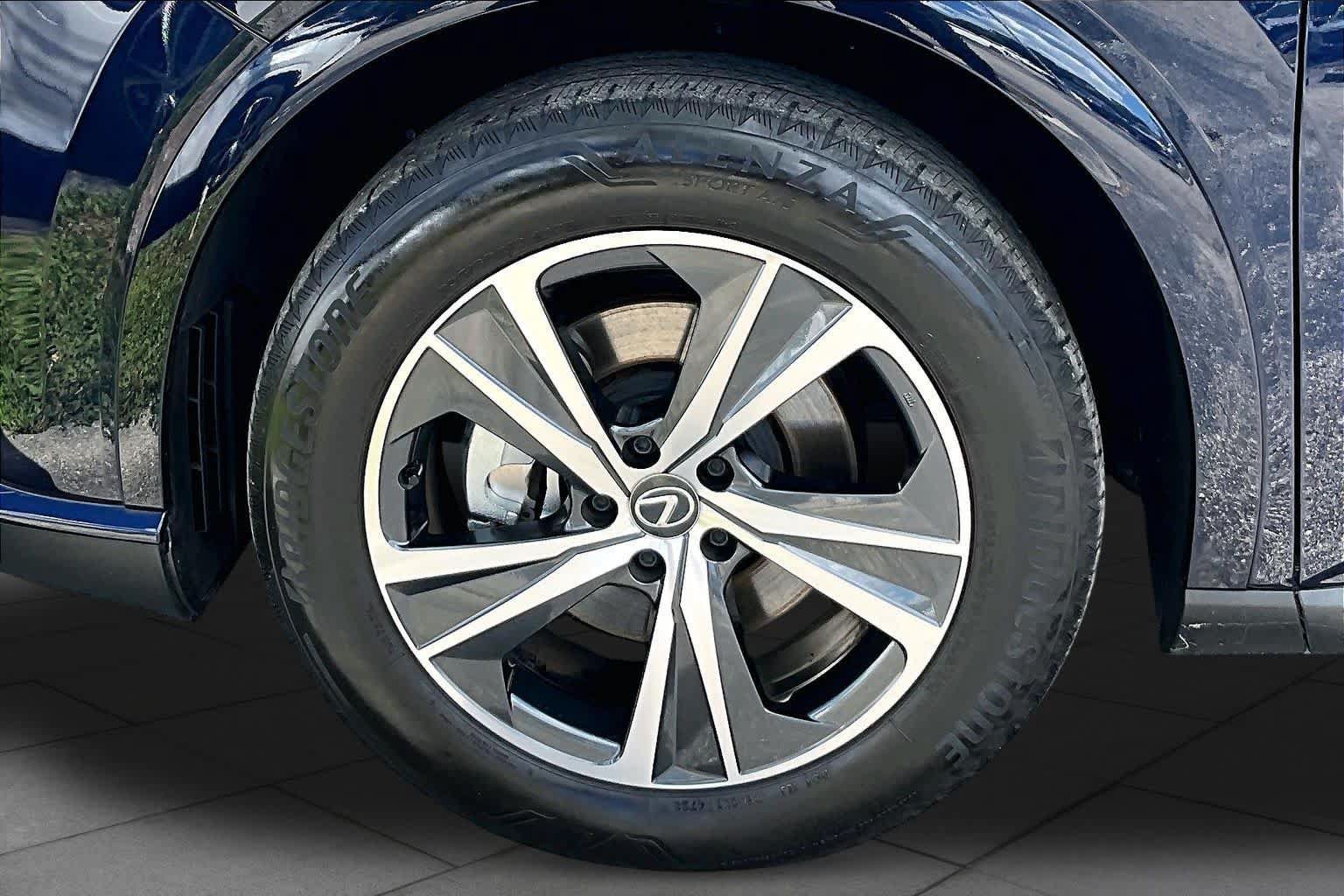 Used 2024 Lexus RX 350 Premium w/ Cold Area Package FWD image 11