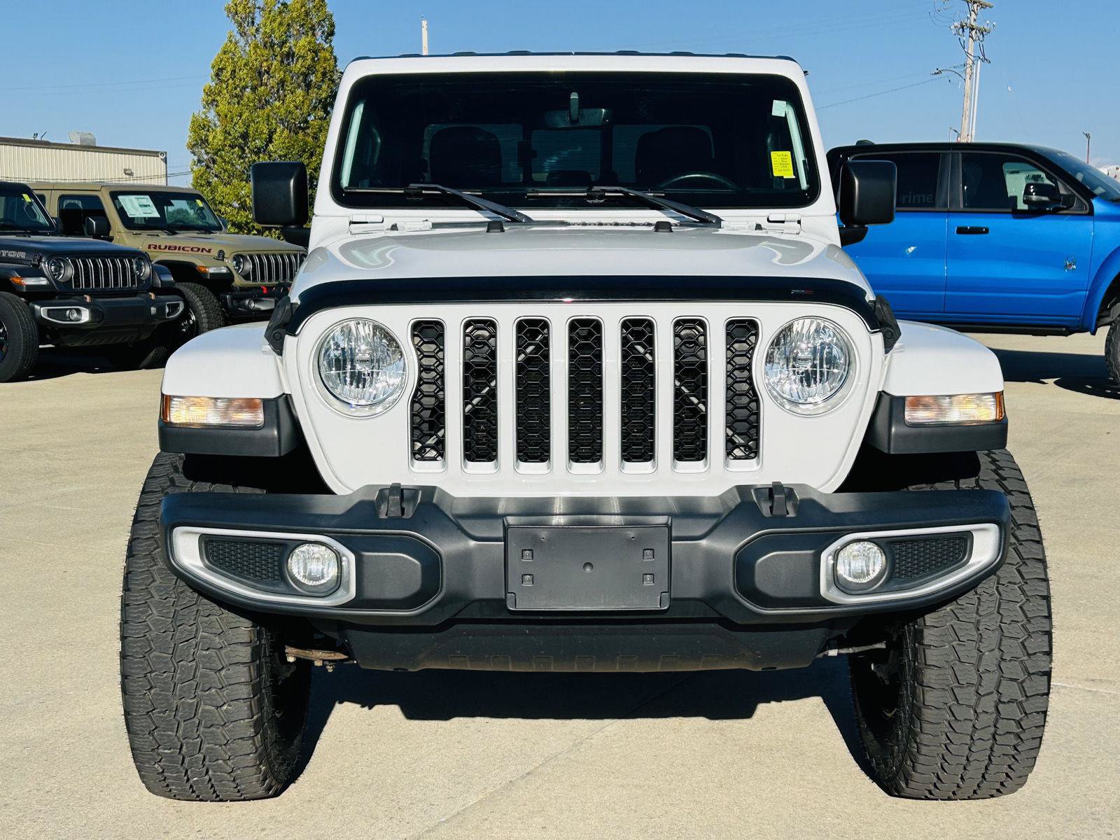 Used 2020 Jeep Gladiator Overland AWD/4WD image 29