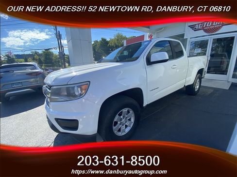 Used 2019 Chevrolet Colorado W/T w/ WT Convenience Package RWD image 2