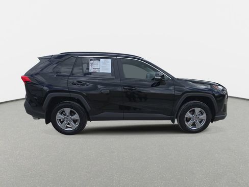 Used 2025 Toyota RAV4 XLE w/ Convenience Package FWD image 4