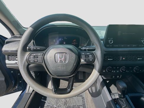 Used 2023 Honda Accord EX image 10