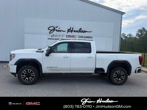 Used 2020 GMC Sierra 2500 AT4 w/ AT4 Premium Package AWD/4WD image 6