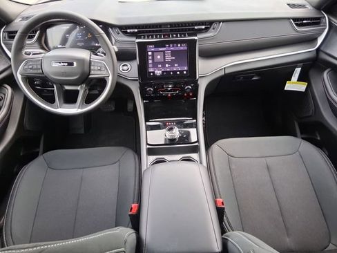 New 2026 Jeep Grand Cherokee L 2WD image 14