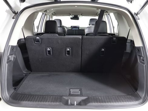 Used 2025 Honda Pilot EX-L image 19