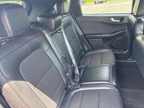 Used 2025 Ford Escape ST-Line AWD/4WD image 29