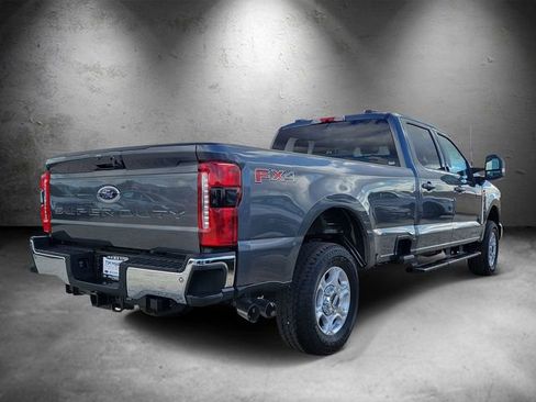 New 2026 Ford F250 XLT w/ XLT Premium Package image 3