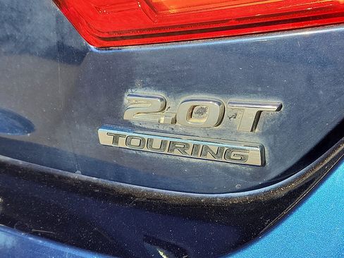 Used 2019 Honda Accord Touring image 9