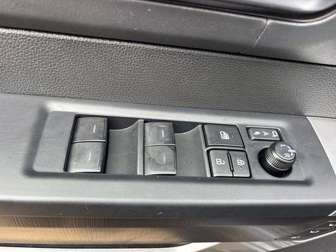 Used 2025 Toyota Tundra Platinum image 24