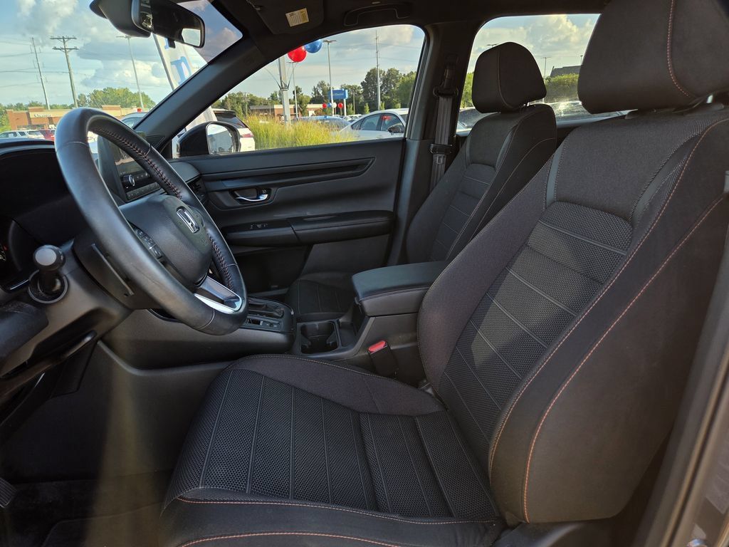 Used 2025 Honda CR-V Sport image 12