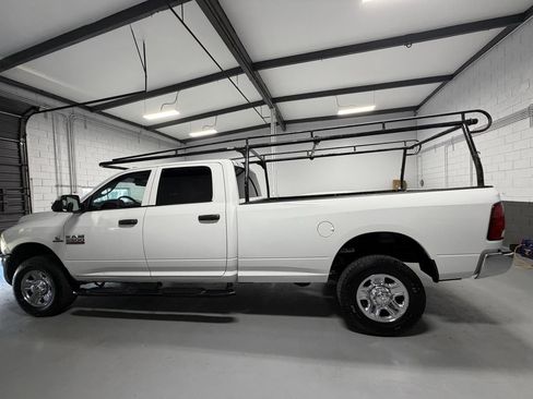 Used 2018 RAM 2500 Tradesman w/ Chrome Appearance Group AWD/4WD image 5
