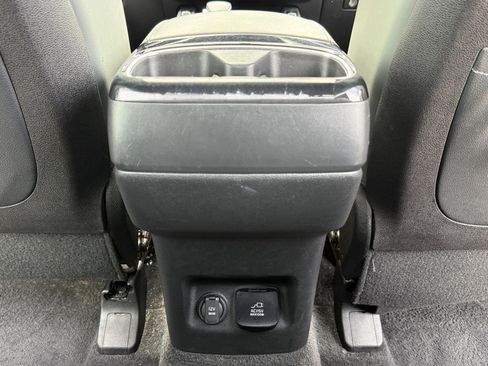 Used 2024 Kia Telluride SX Prestige X-Pro AWD/4WD image 35