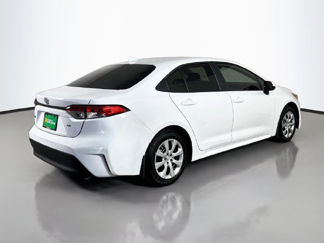 Used 2025 Toyota Corolla LE FWD image 10