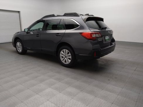 Used 2018 Subaru Outback 2.5i Premium image 5