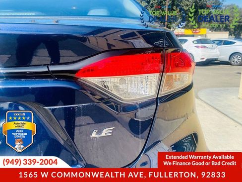 Used 2020 Toyota Corolla LE w/ Carpet Mat Package (TMS) image 18