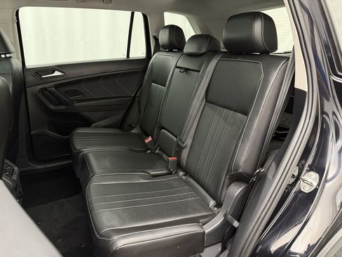 Used 2022 Volkswagen Tiguan SE image 28